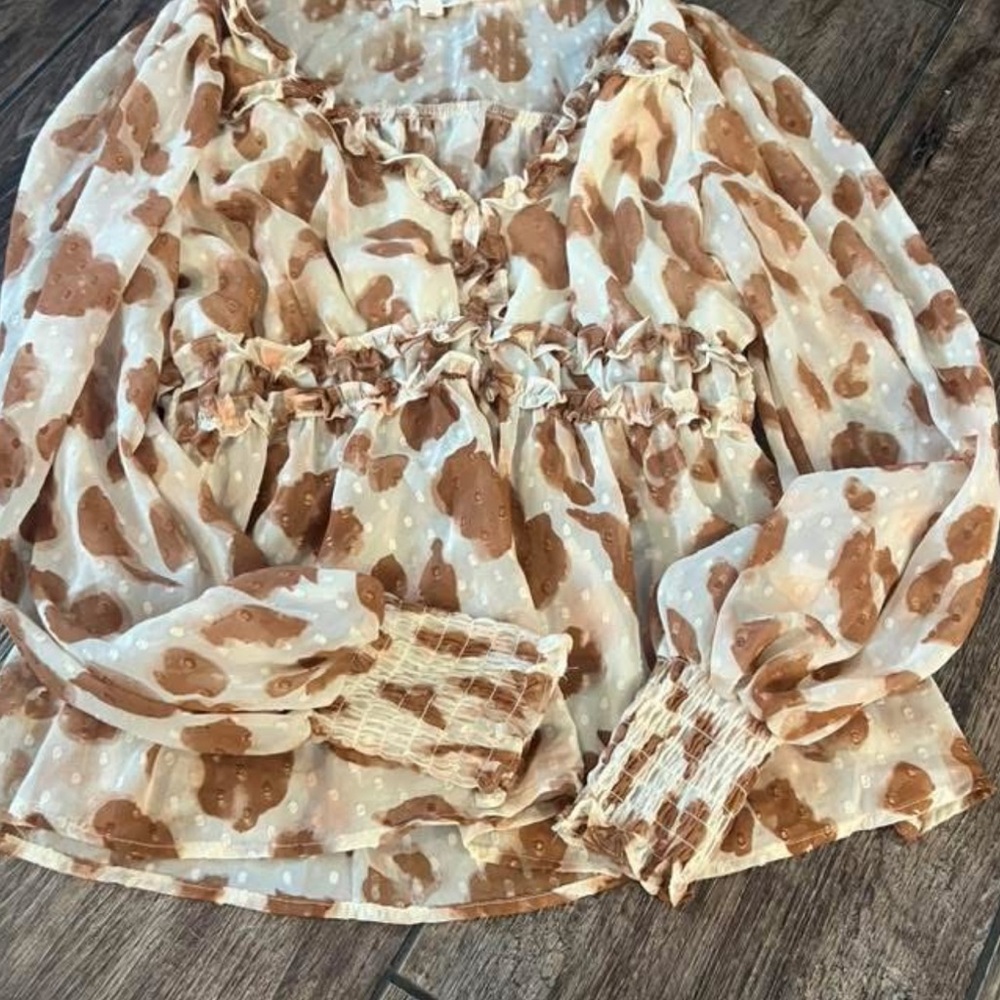 Blu Pepper Tan and Cream Blouse